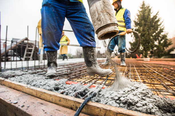 Best Concrete Demolition Services  in Lynnwood, WA